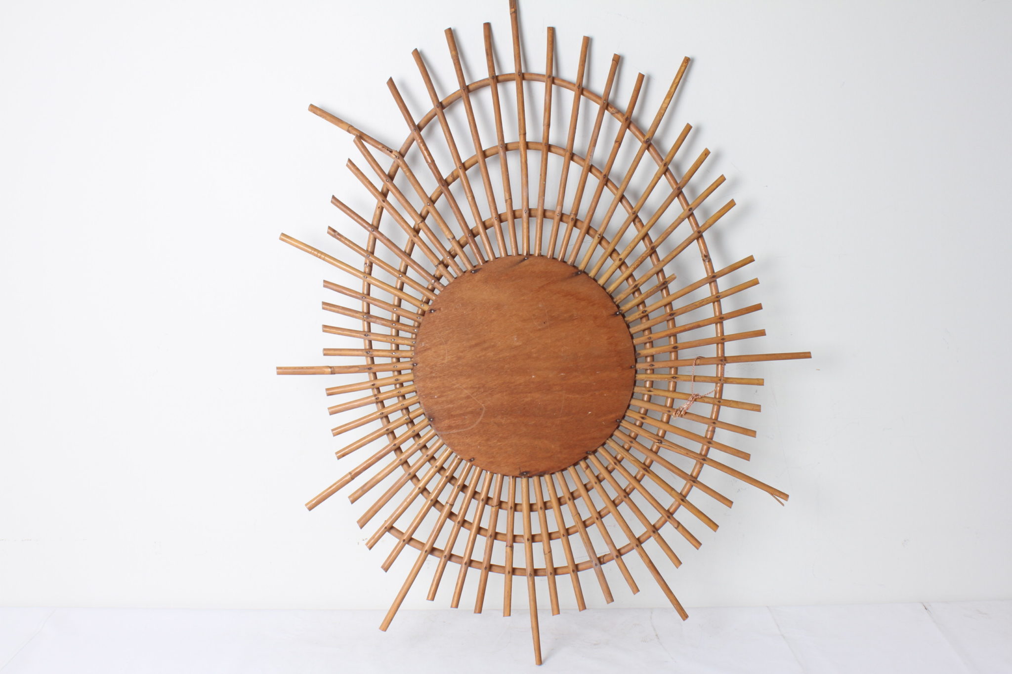 Grand miroir en rotin – Image 4