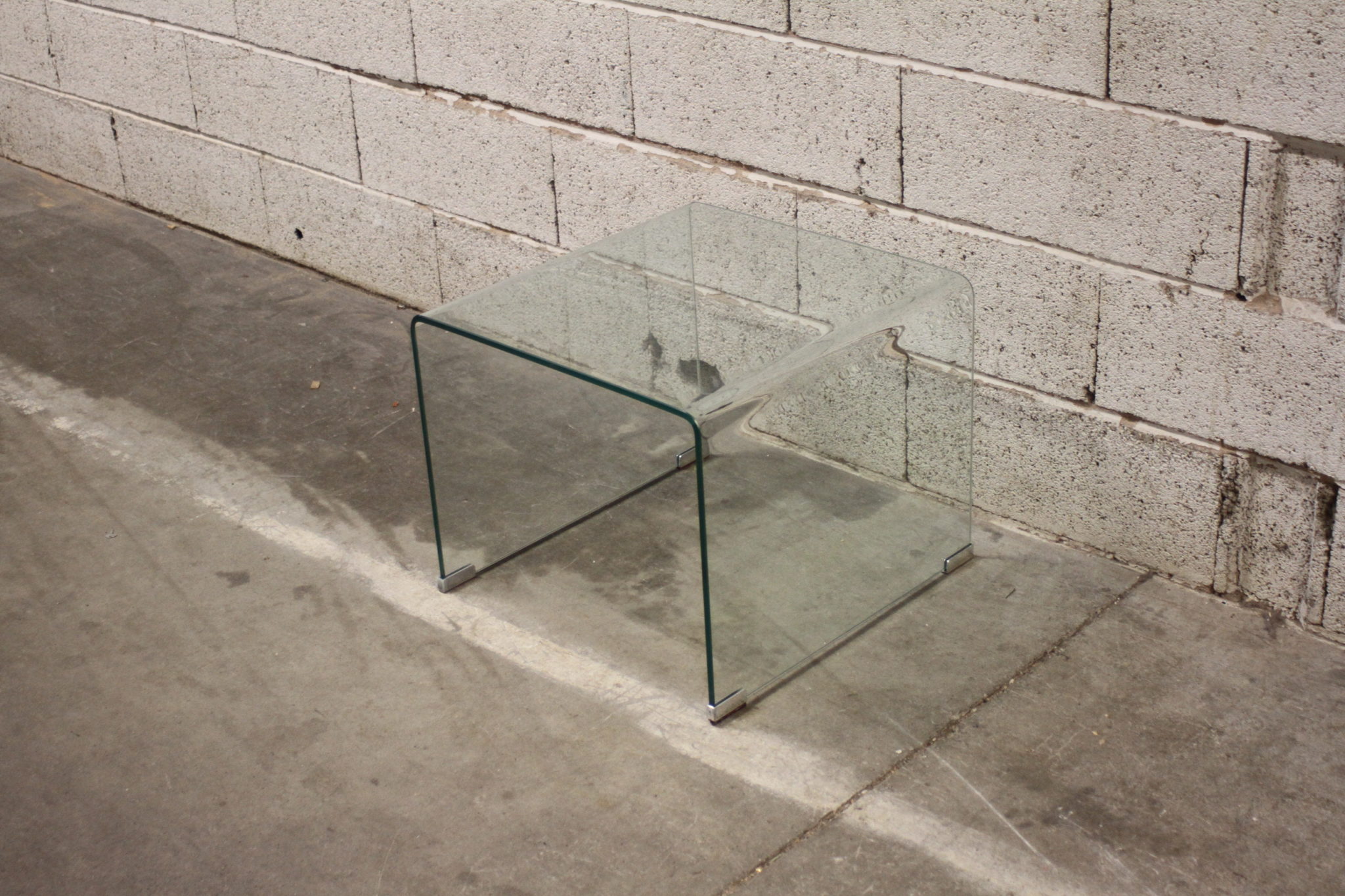 Table basse moderne en verre