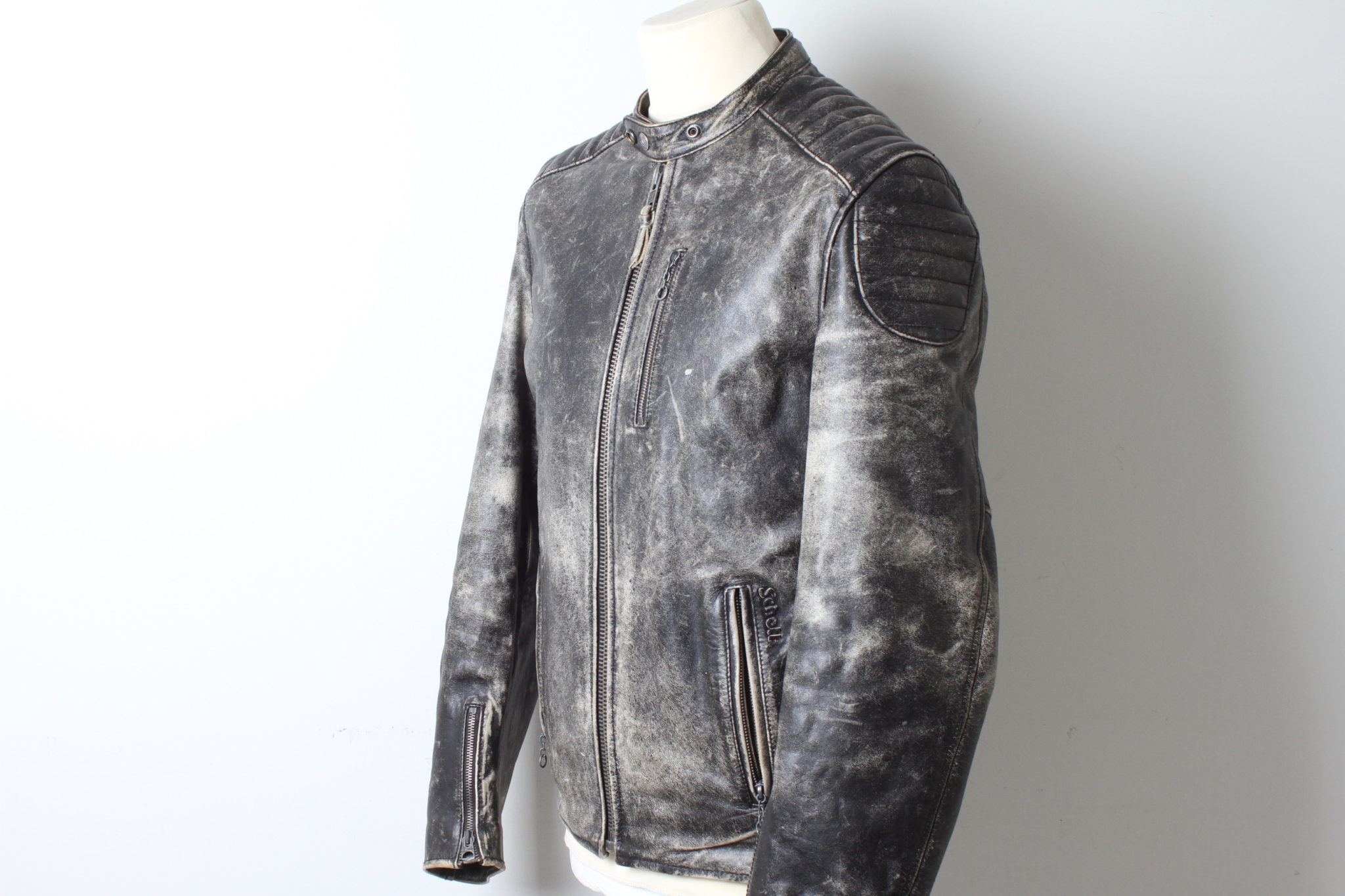 Blouson en cuir de vachette - Schott - Taille M