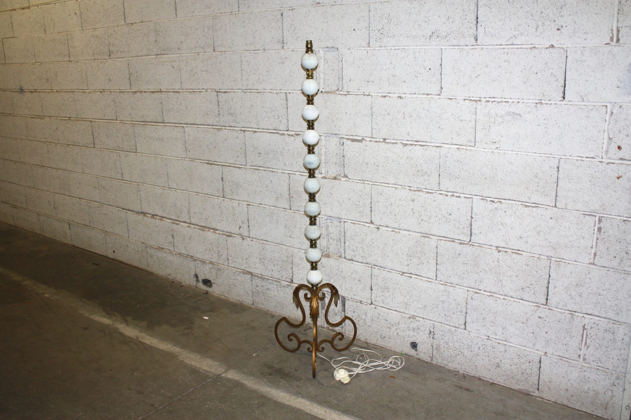 Pied de lampadaire vintage