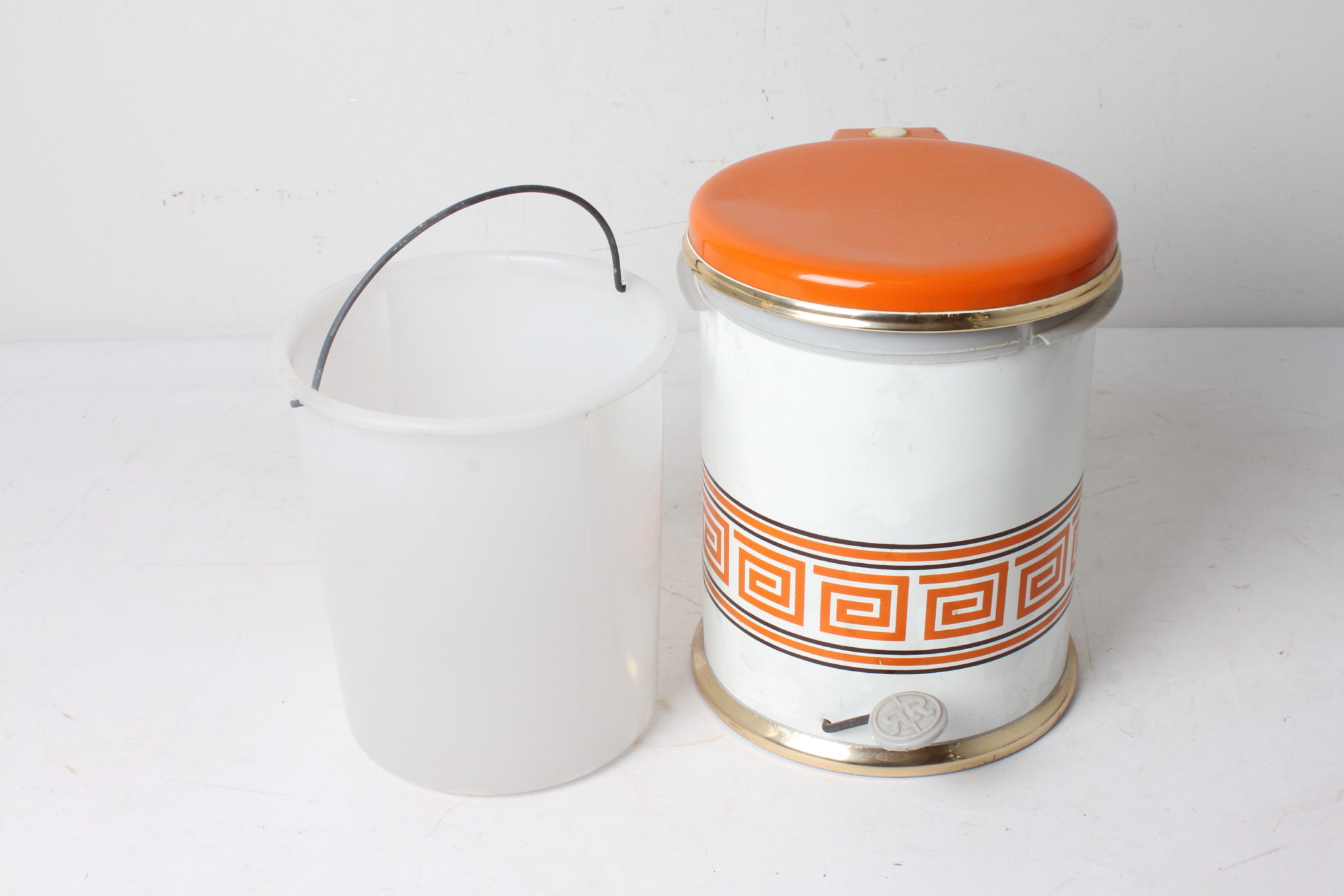 Poubelle de salle de bain vintage - Rossignol – Image 3