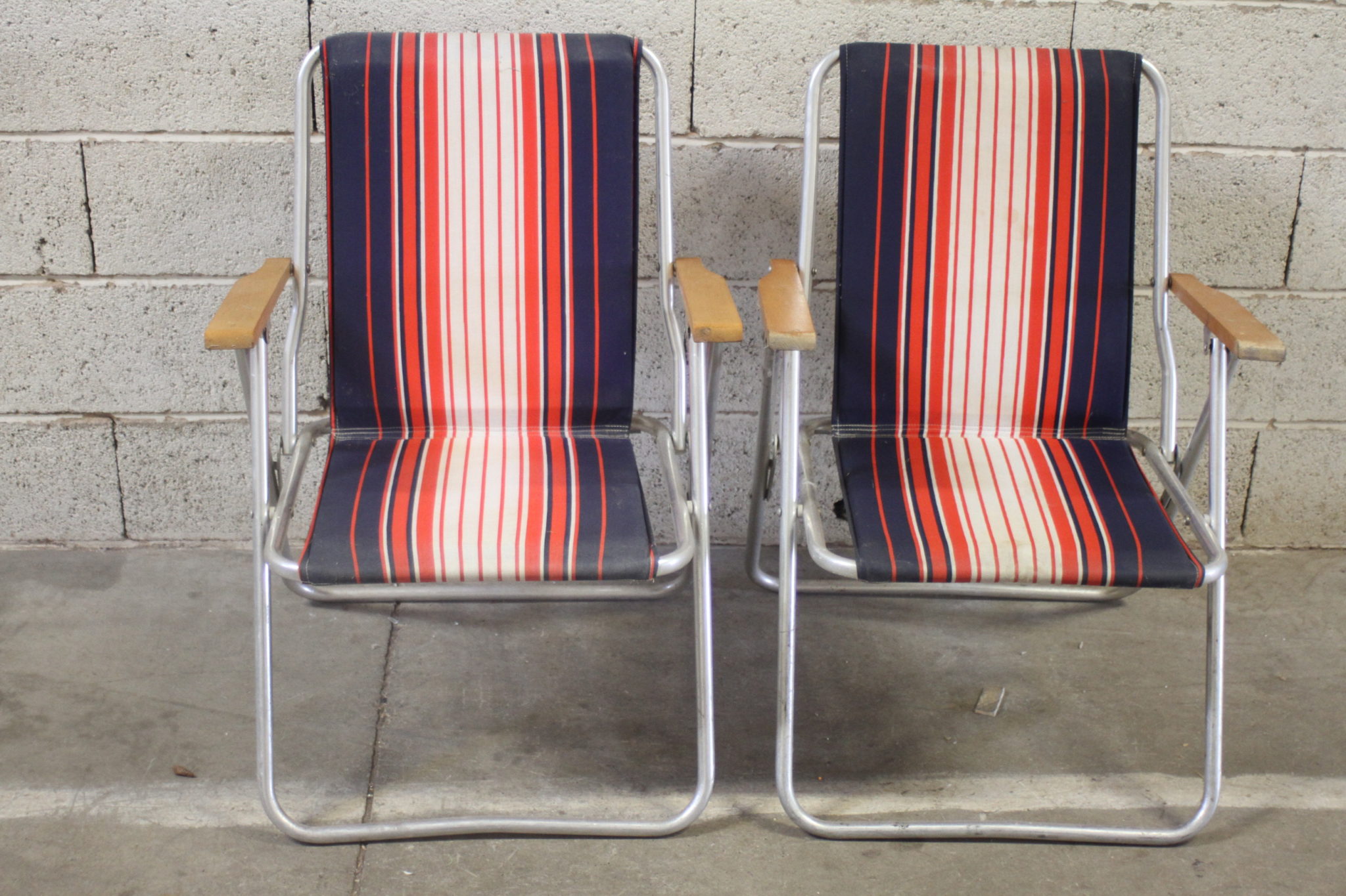 Paire de chaises pliantes vintage – Image 2
