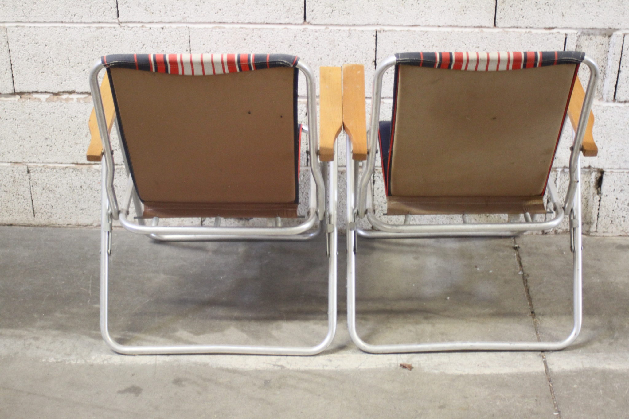 Paire de chaises pliantes vintage – Image 4