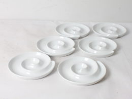 Lot de six assiettes de présentation