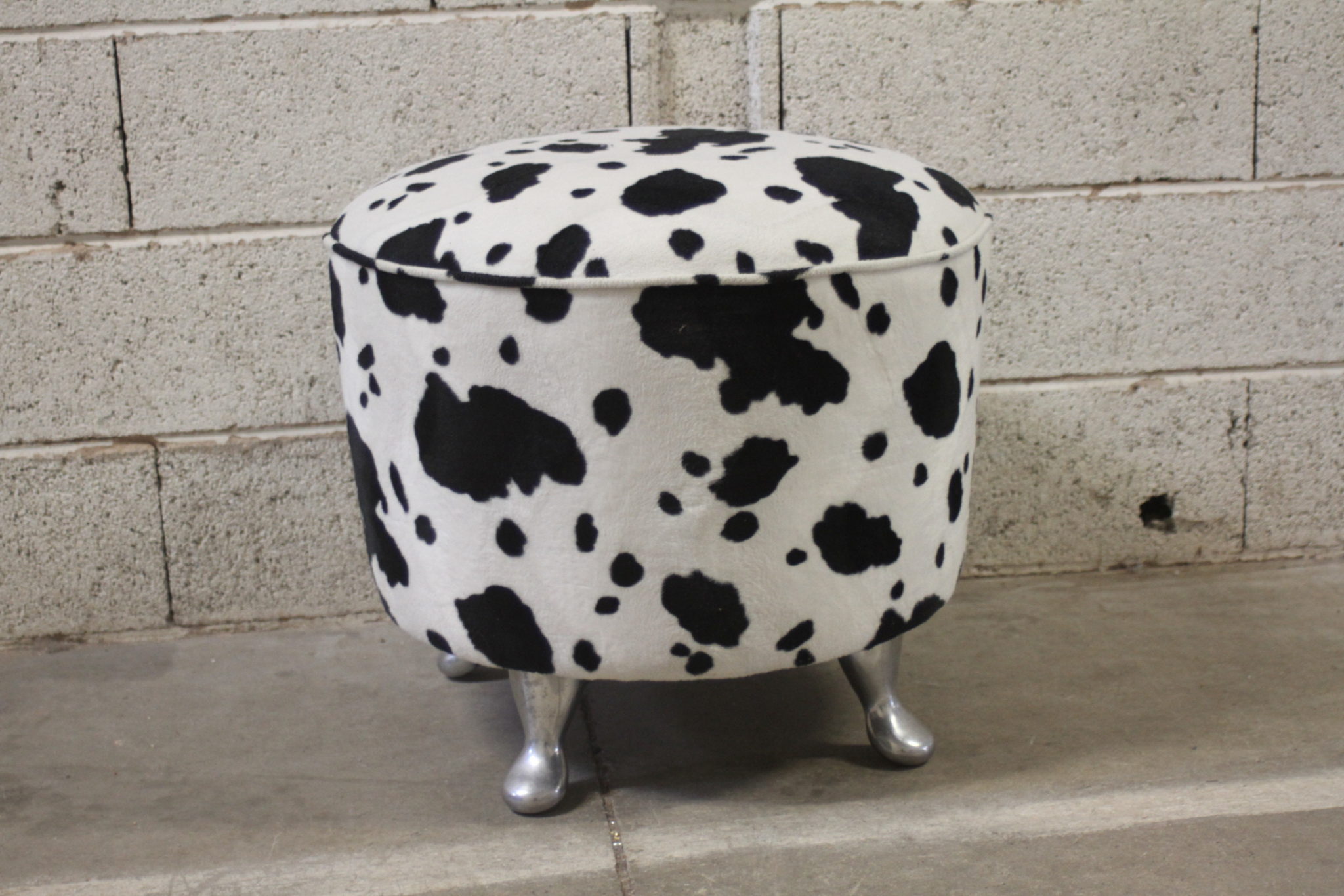Pouf tabouret vache – Image 2