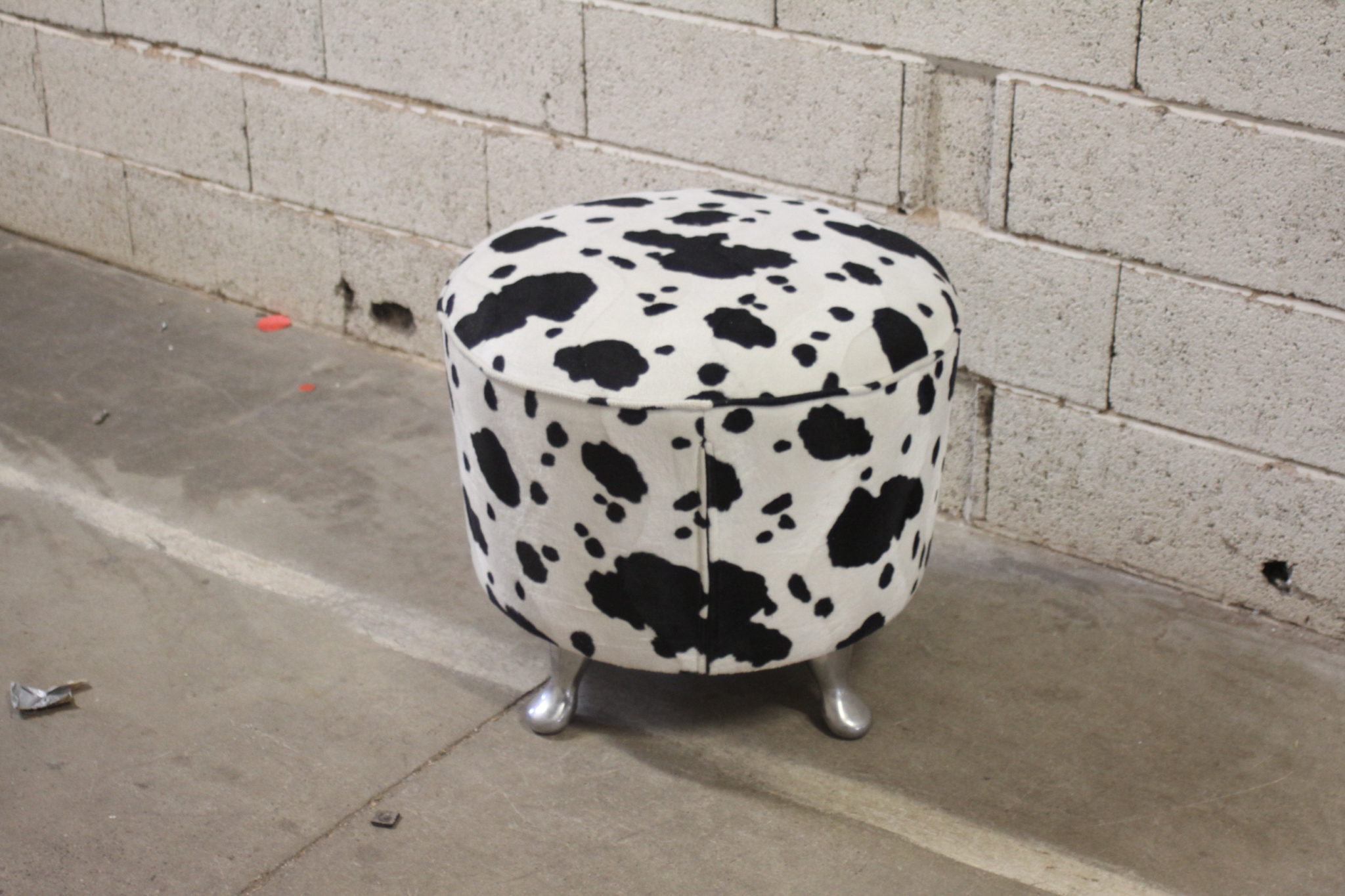 Pouf tabouret vache – Image 3