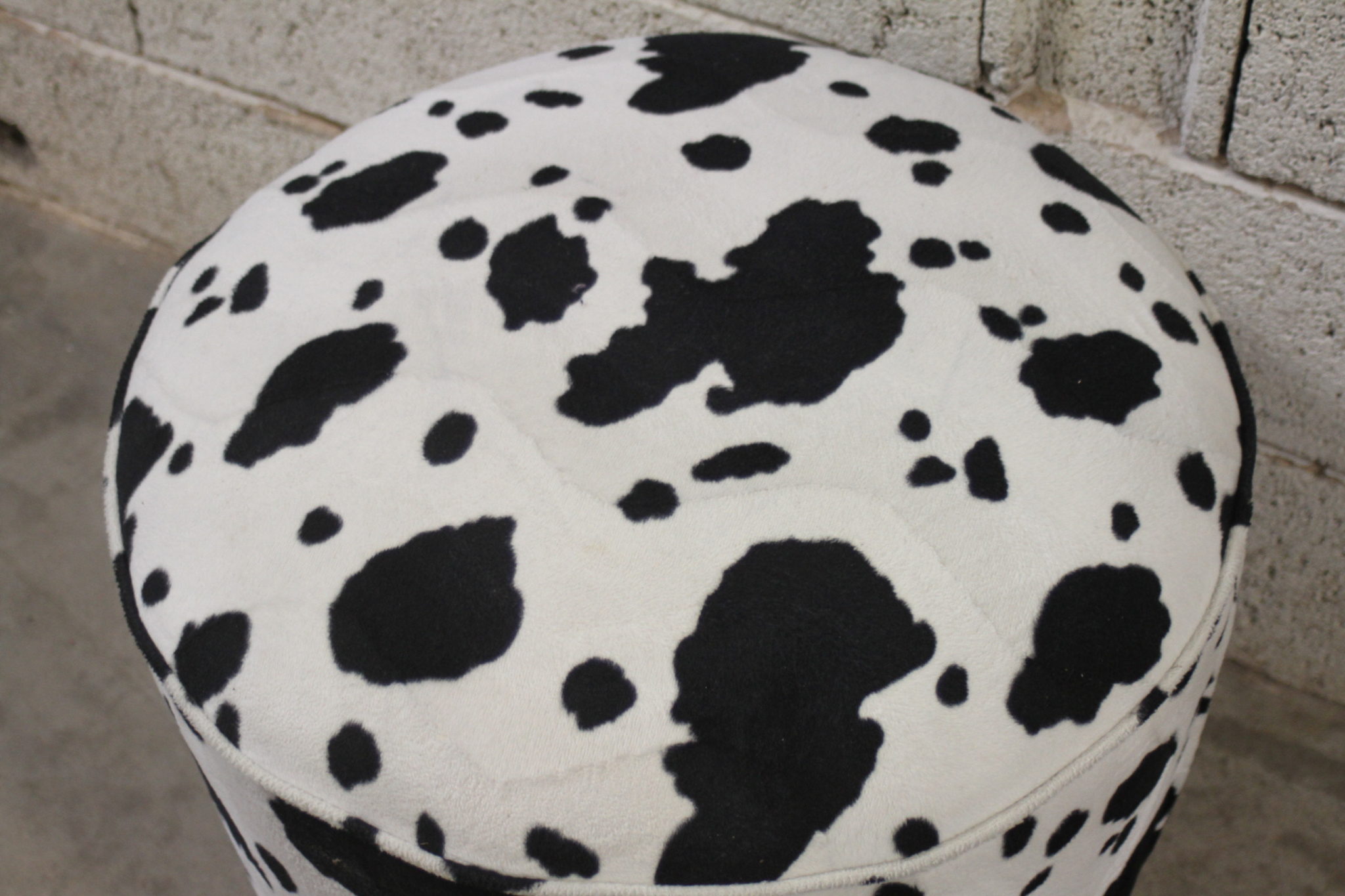 Pouf tabouret vache – Image 4