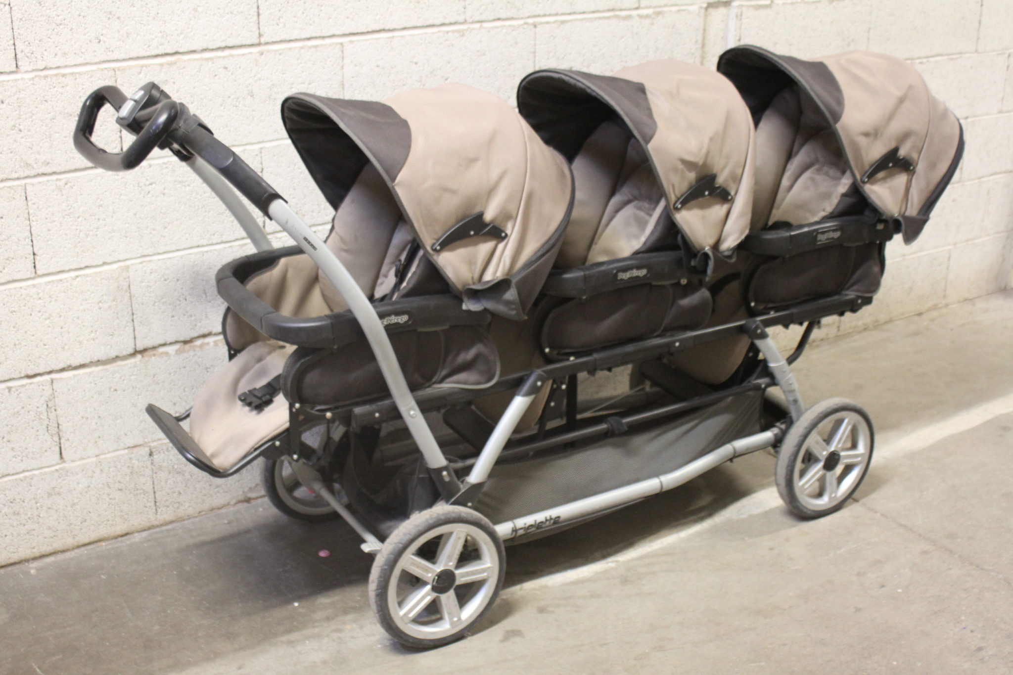 Poussette triple Peg Perégo