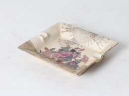 Cendrier aux motifs cloisonnés