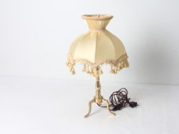Lampe de table tripode en laiton doré