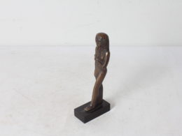 Statuette en bronze massif
