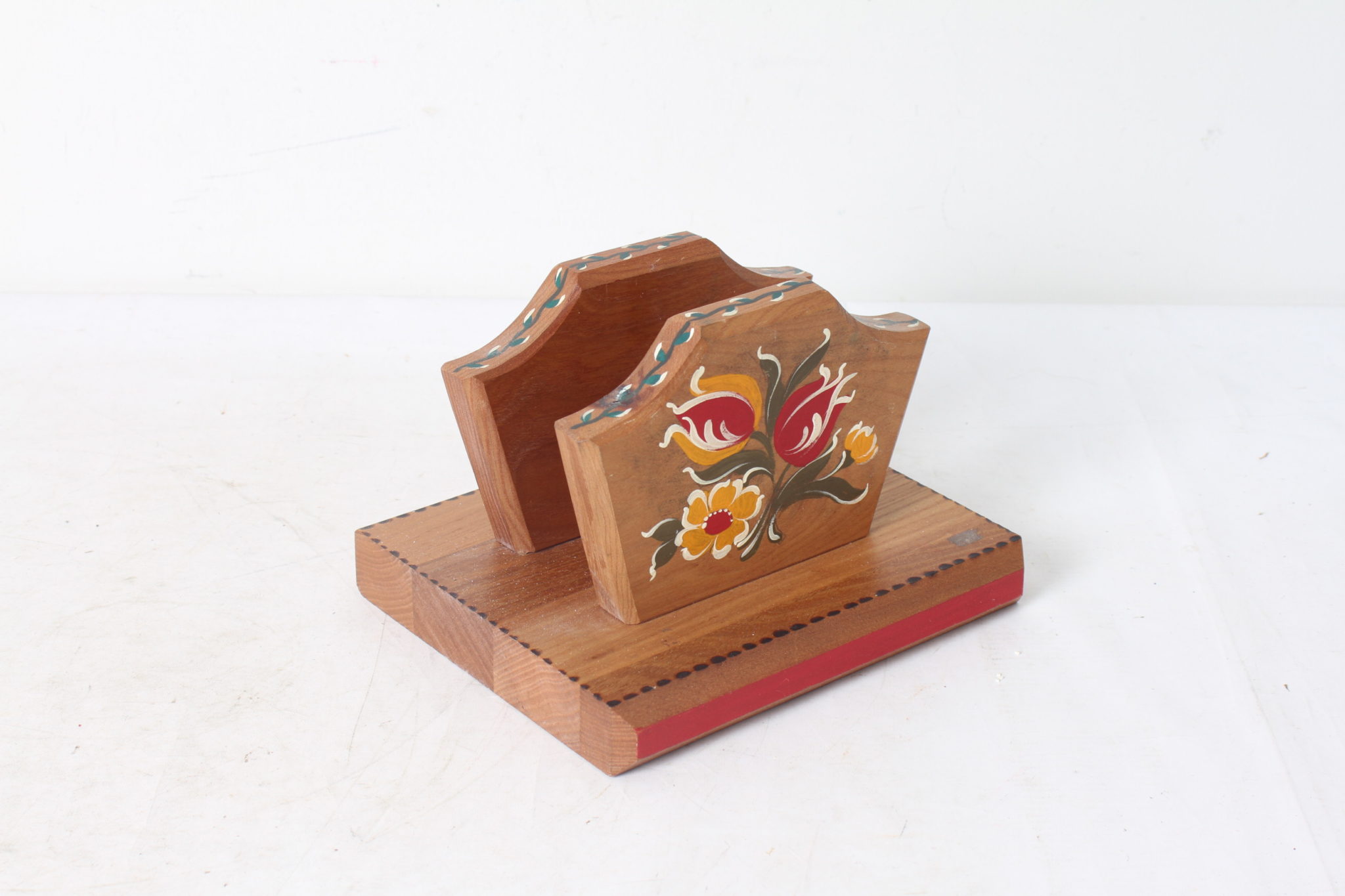 Porte-serviettes vintage en bois peint à la main