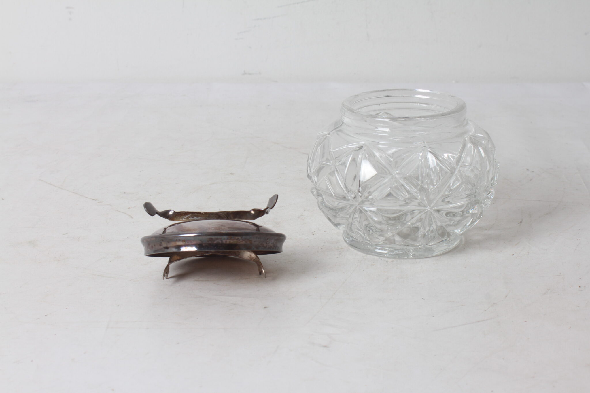 Ancien sucrier avec pince – Image 3