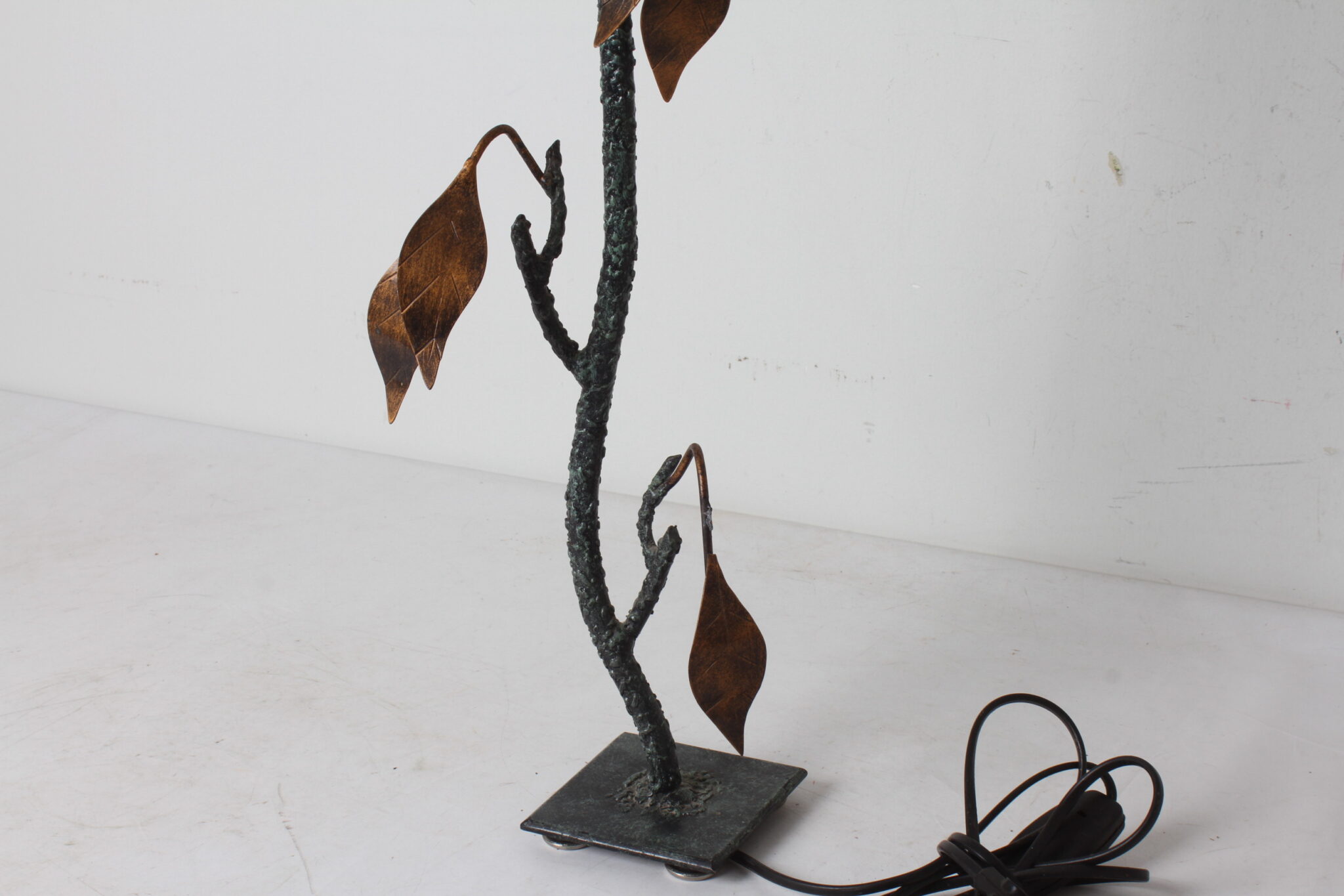 Pied de lampe brutaliste – Image 3