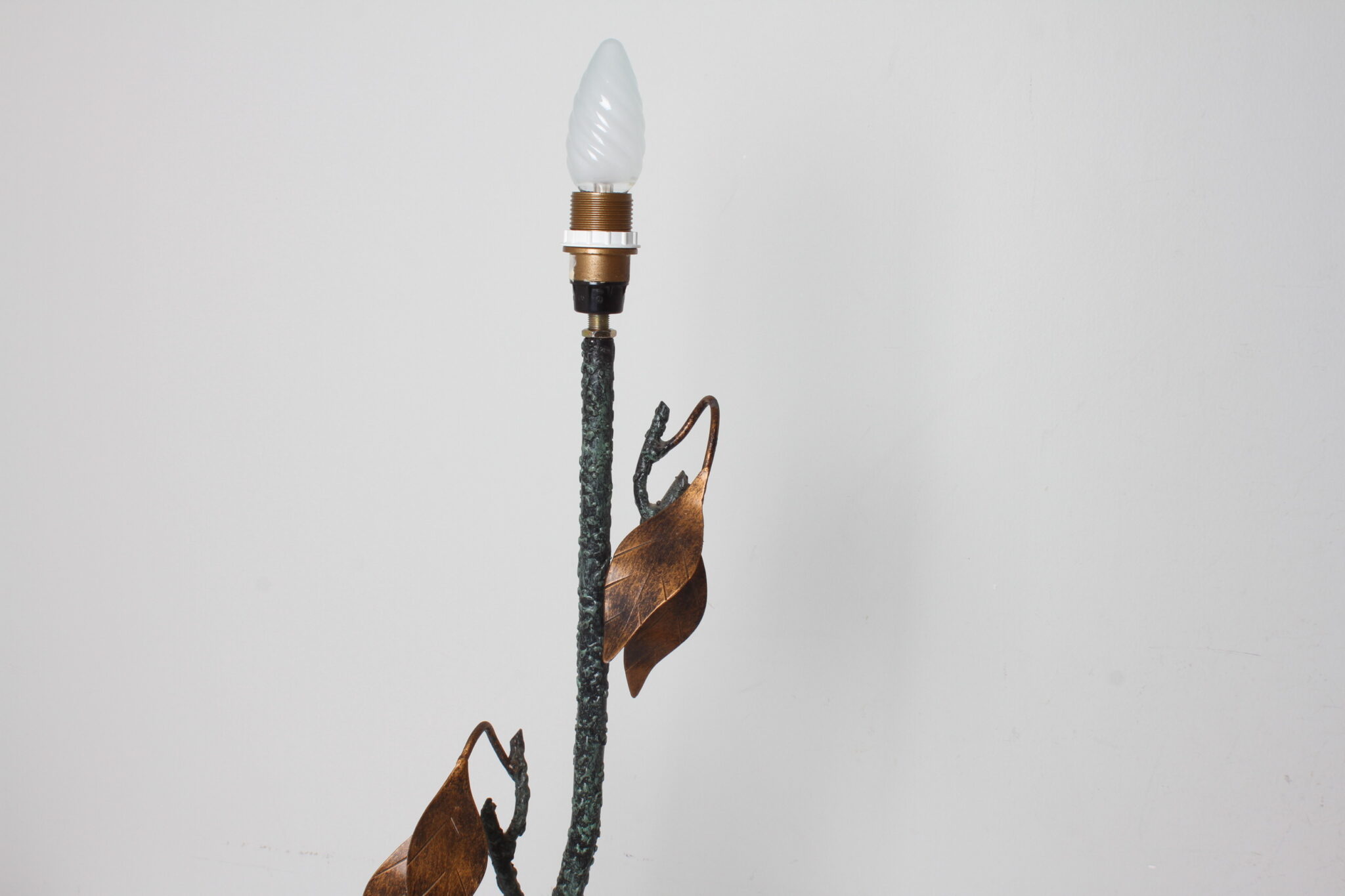 Pied de lampe brutaliste – Image 2