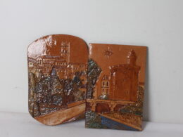 Plaques décoratives en terre cuite