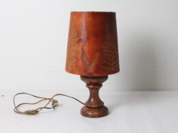 Ancienne lampe bois et cuir