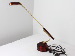 Lampe de bureau design en métal