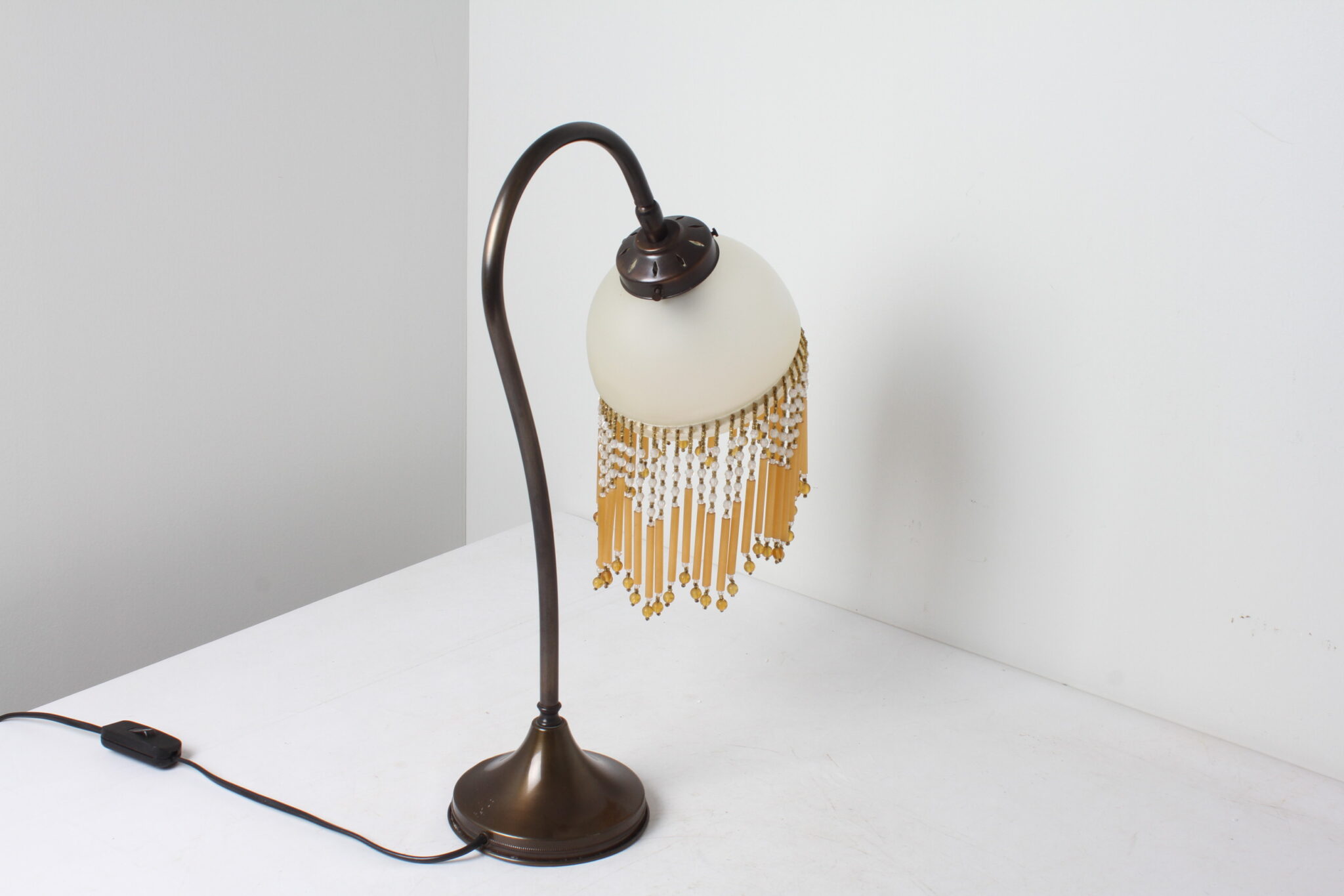 Lampe de table à pampilles – Image 2