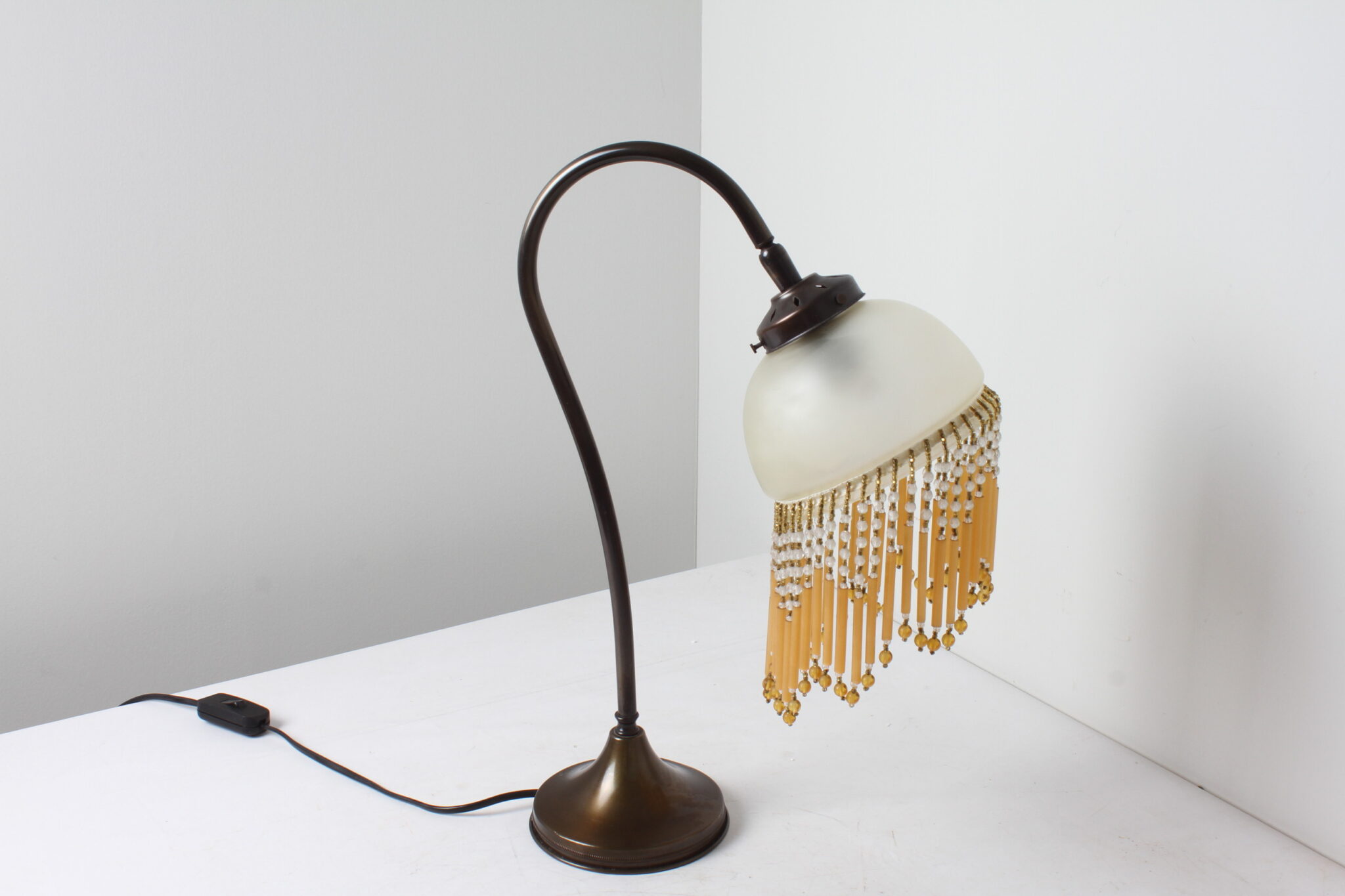 Lampe de table à pampilles