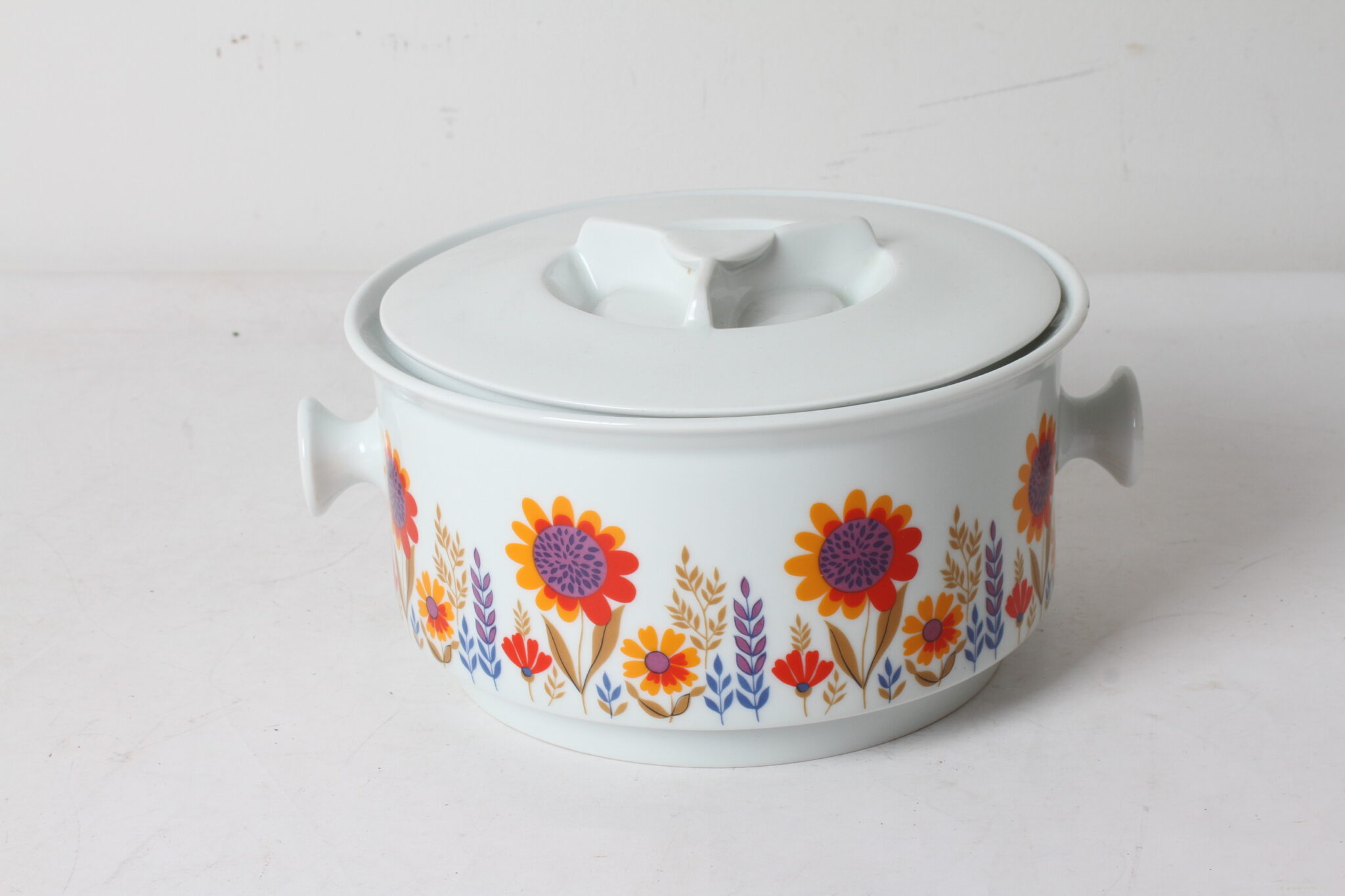 Soupière en porcelaine de Sologne – Image 2