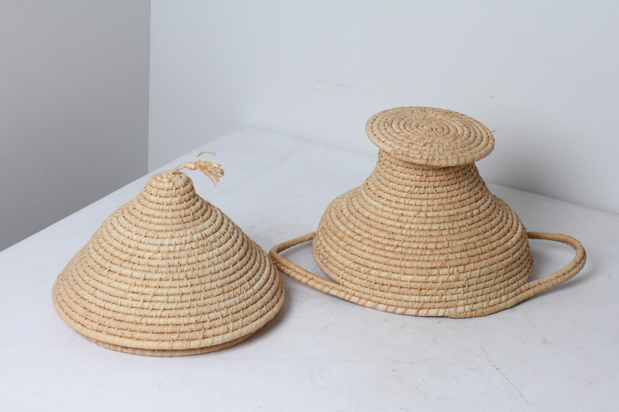 Corbeille tajine en fibres tressées – Image 3
