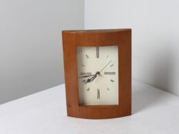 Pendule murale en bois