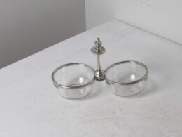 Serviteur apéritif en étain et verre