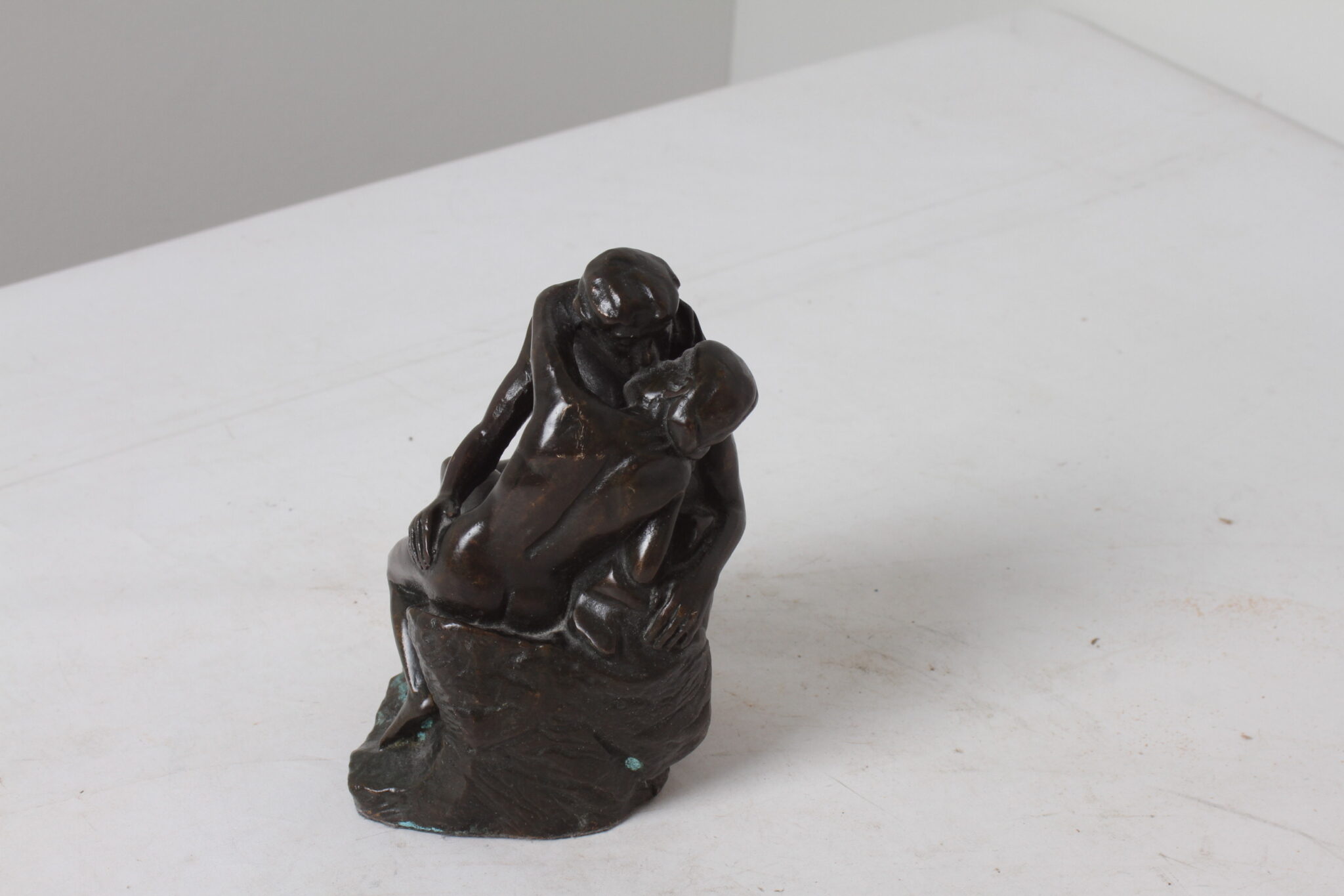 Statue en bronze - Le Baiser – Image 2