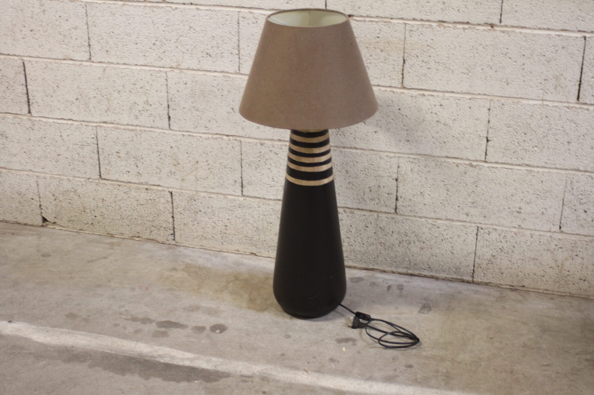 Grande lampe en céramique