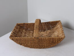 Panier en osier et jacinthe d'eau