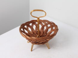 Panier vintage en osier et métal doré