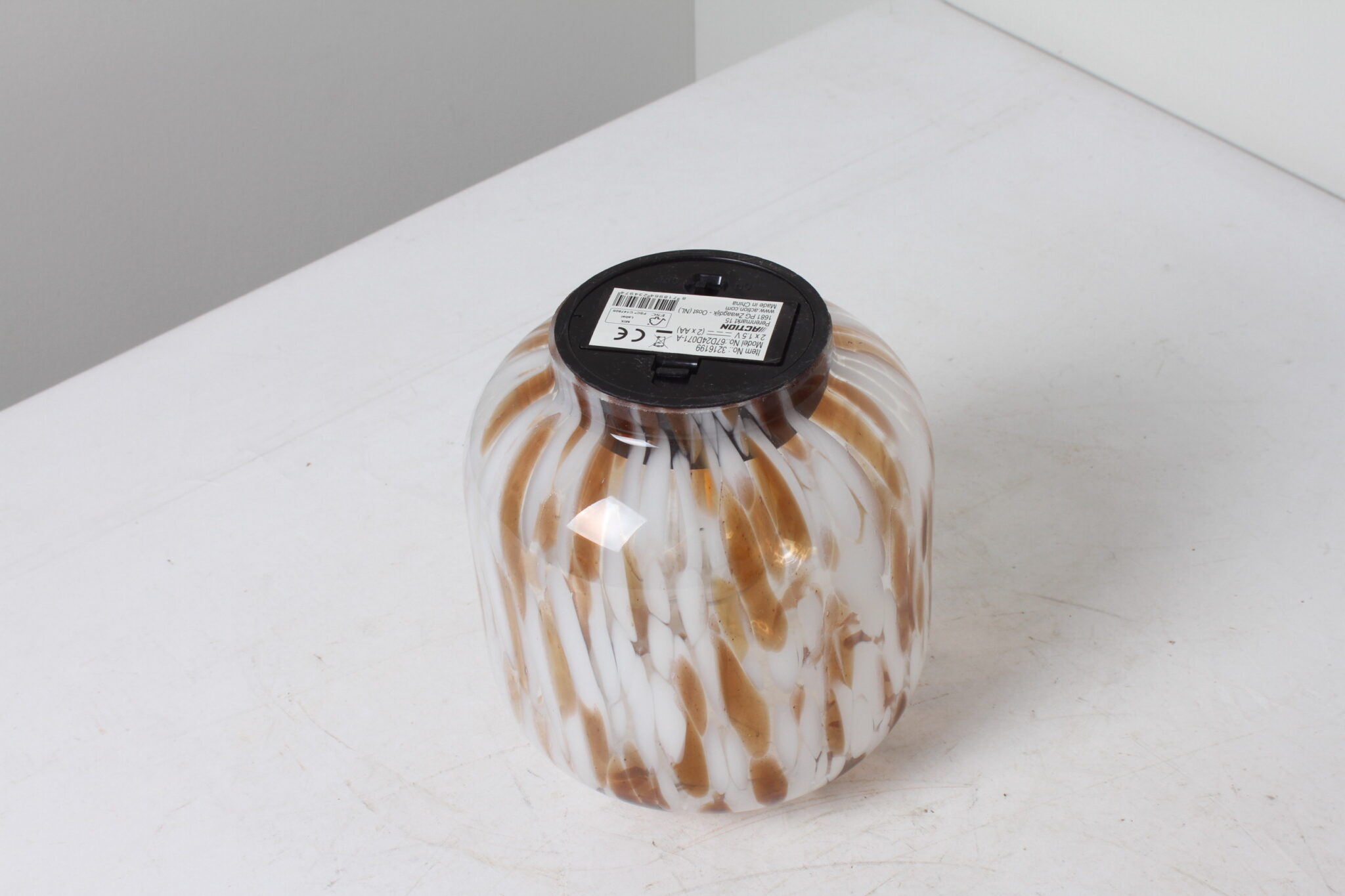 Petite lampe de table décorative – Image 3