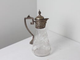 Ancienne aiguière en cristal taillé