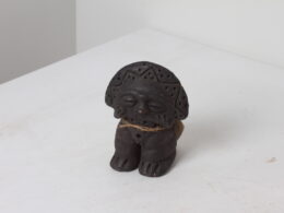 Figurine déesse Lune en argile noire