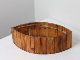Petite jardinière décorative en bois
