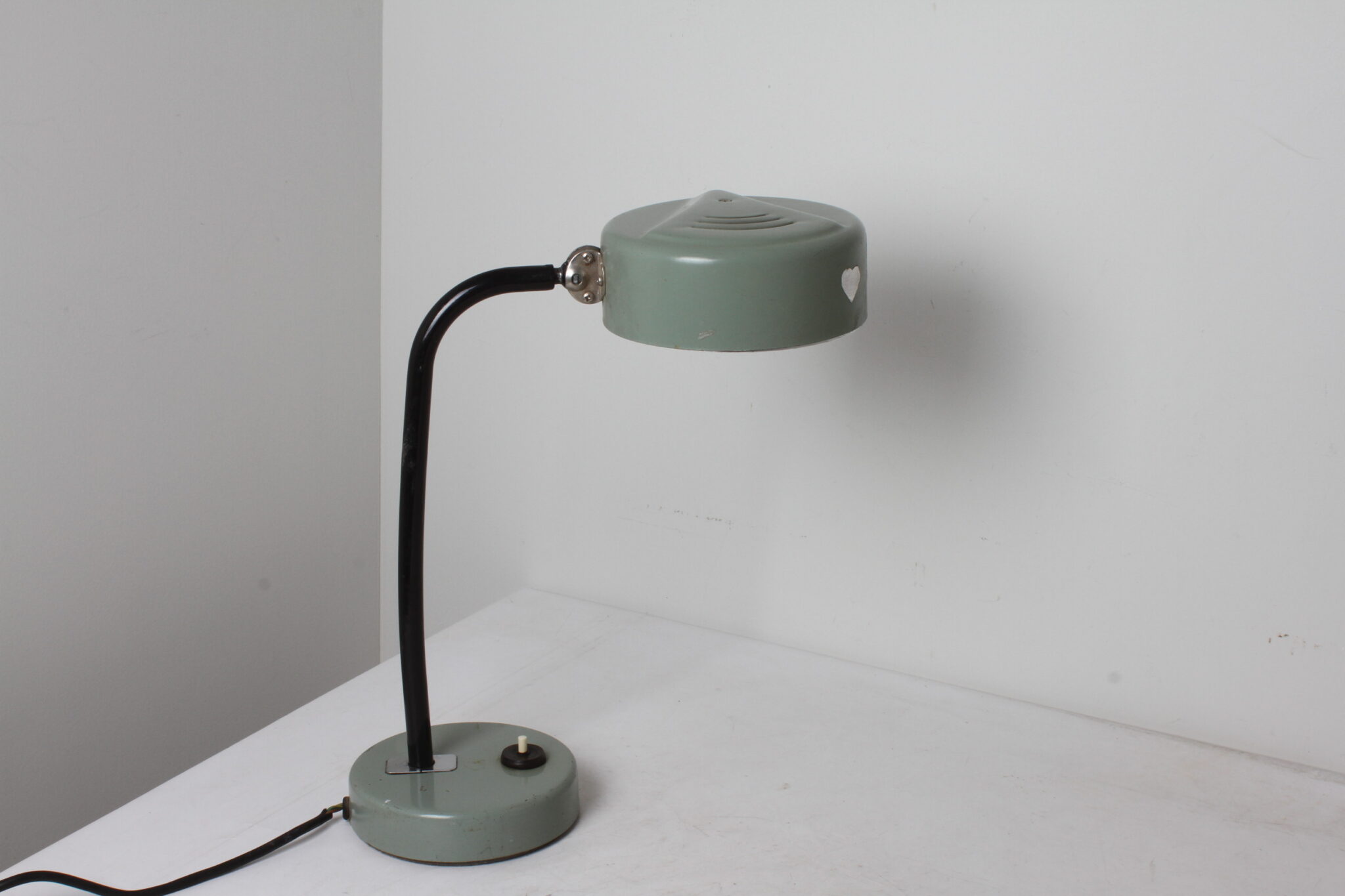 Ancienne lampe de bureau en métal