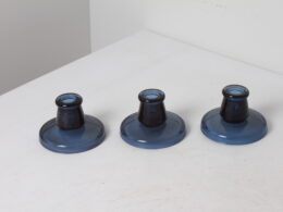 Lot 3 petits bougeoirs en verre bleu