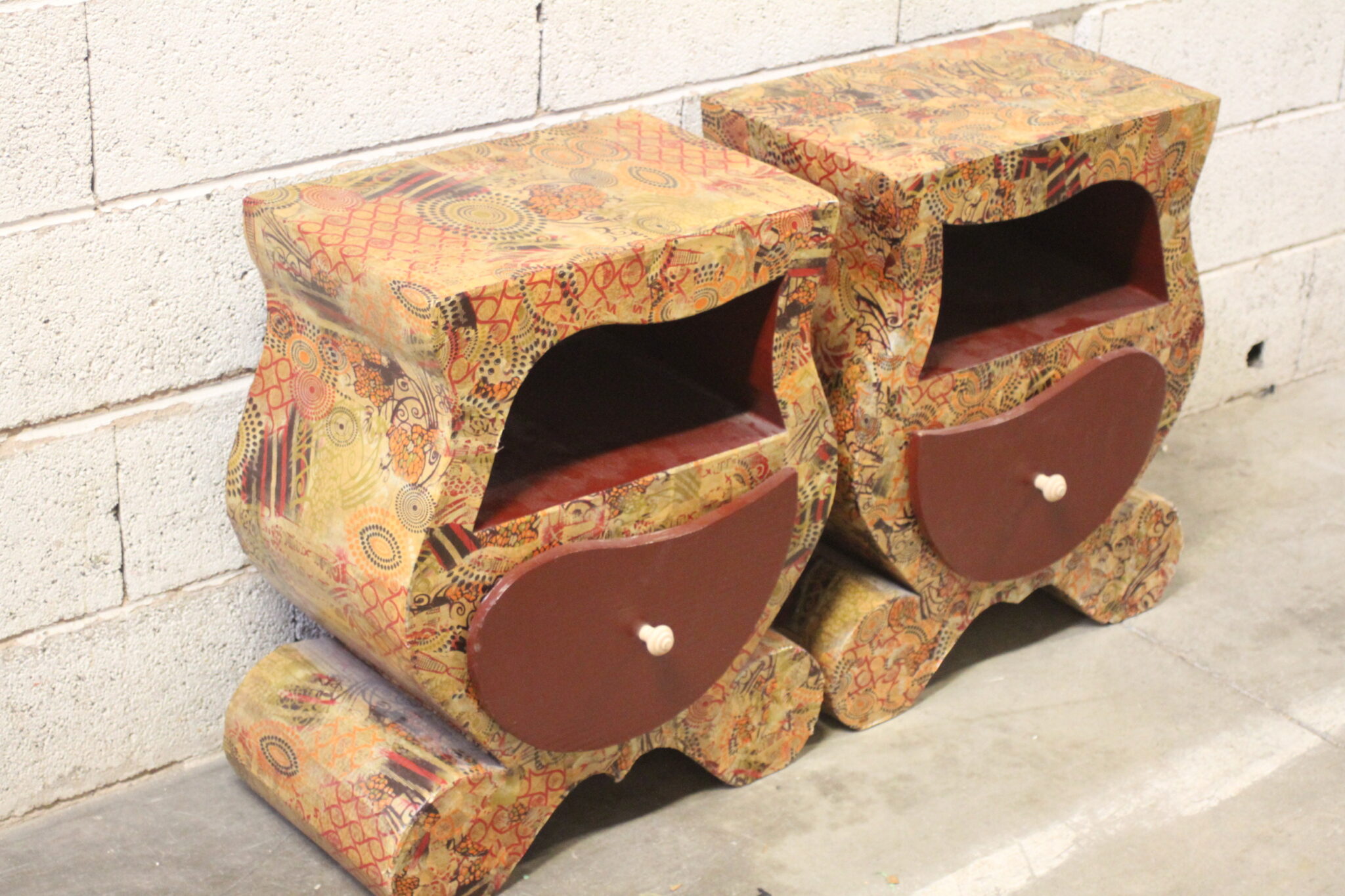 Tables de chevet en carton