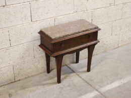 Petit meuble ancien en bois et marbre