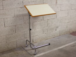 Table de lit métal et formica