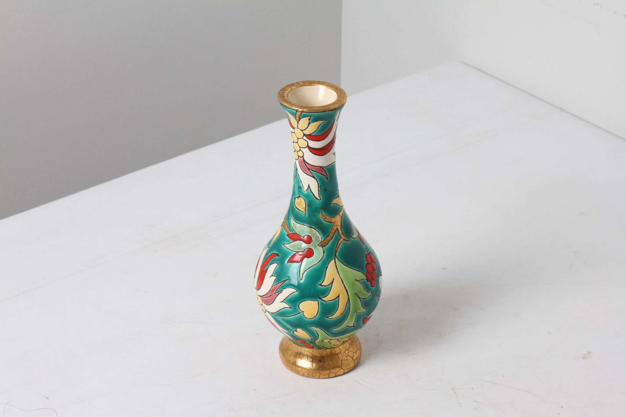 Vase soliflore en émaux de Longwy