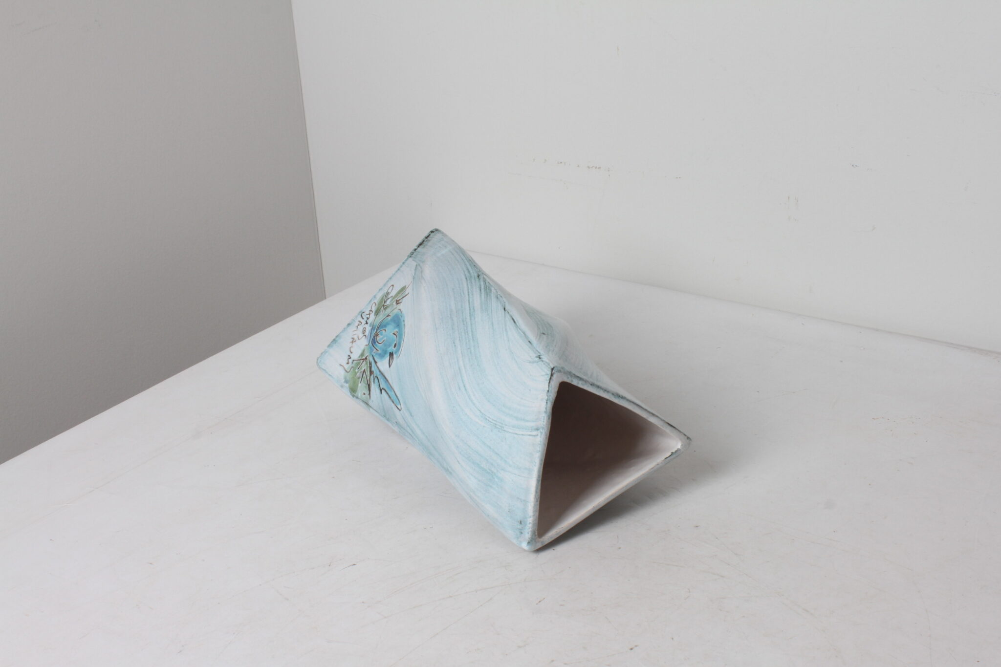 Vase décor oiseau signé CAMOS Vallauris – Image 3