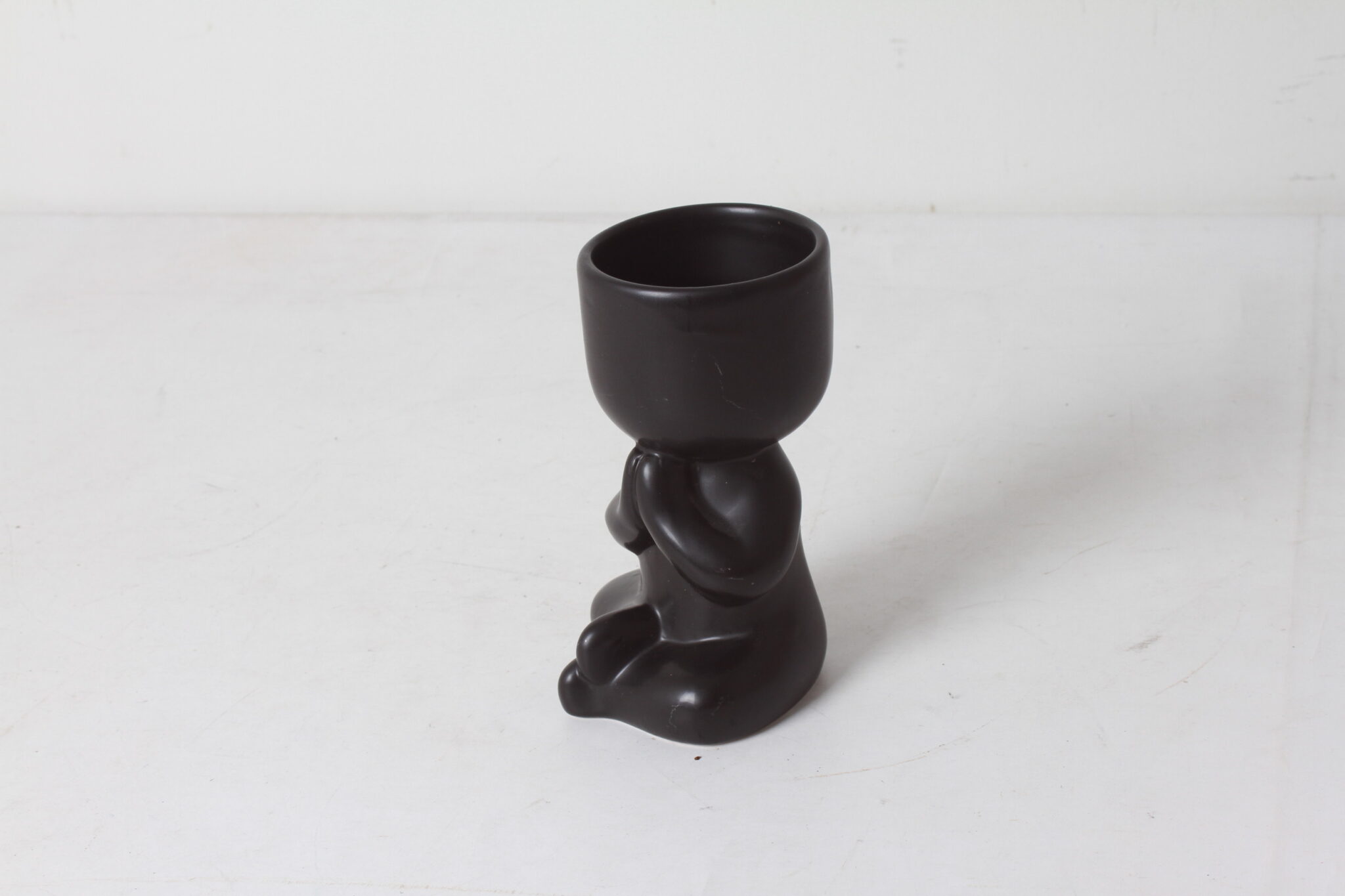 Petit pot de fleur bonhomme