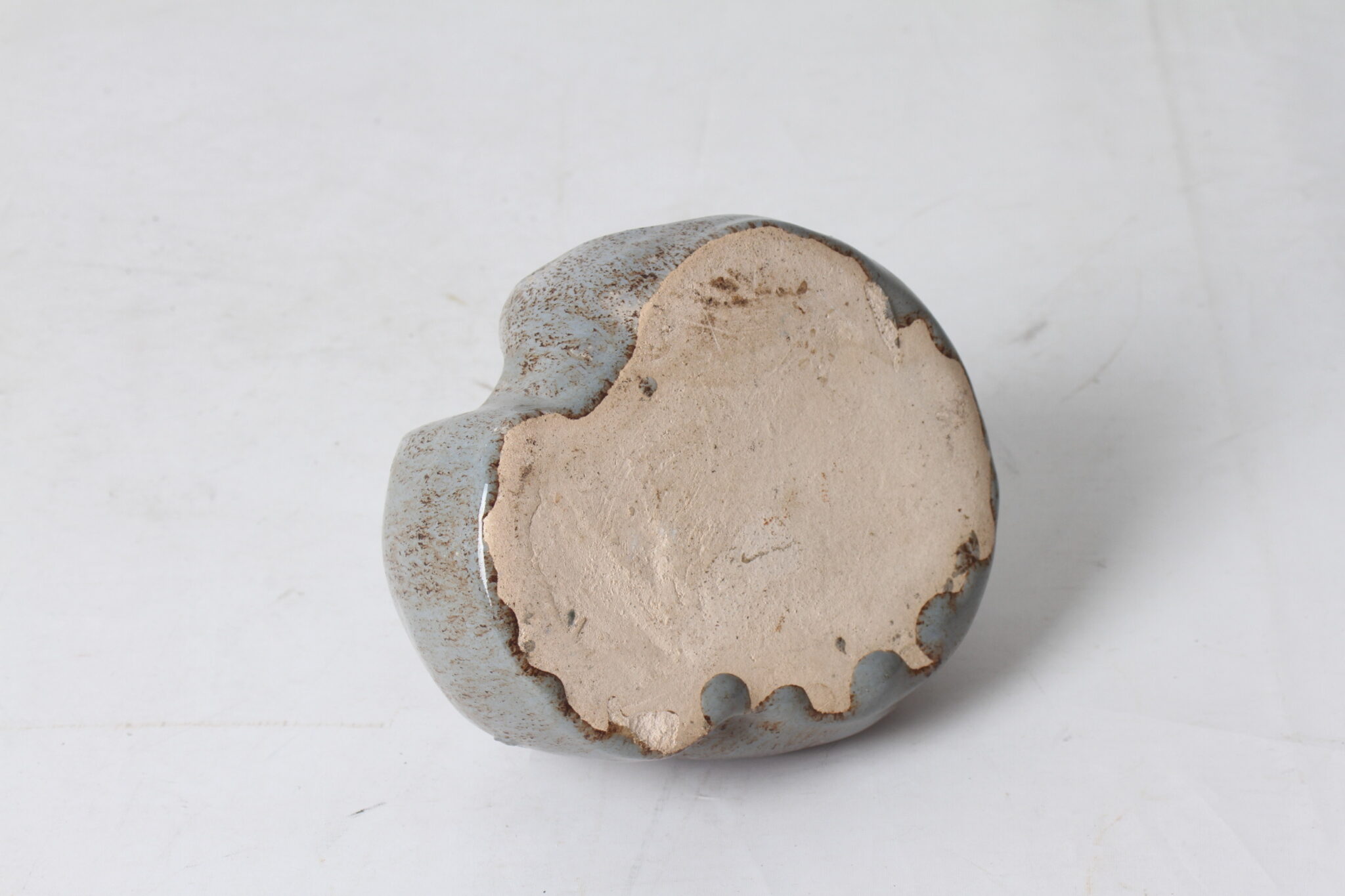 Poterie brutaliste vernissée – Image 4