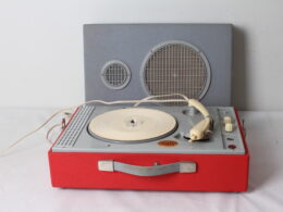 Ancien tourne disques - GID