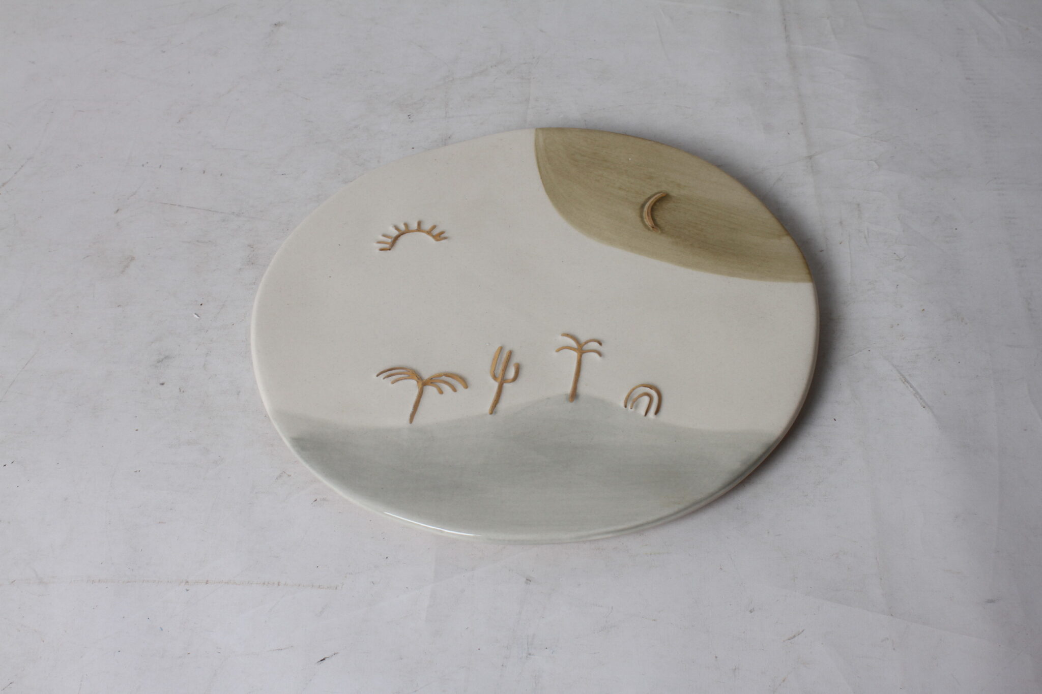 Assiette plate en céramique – Image 2