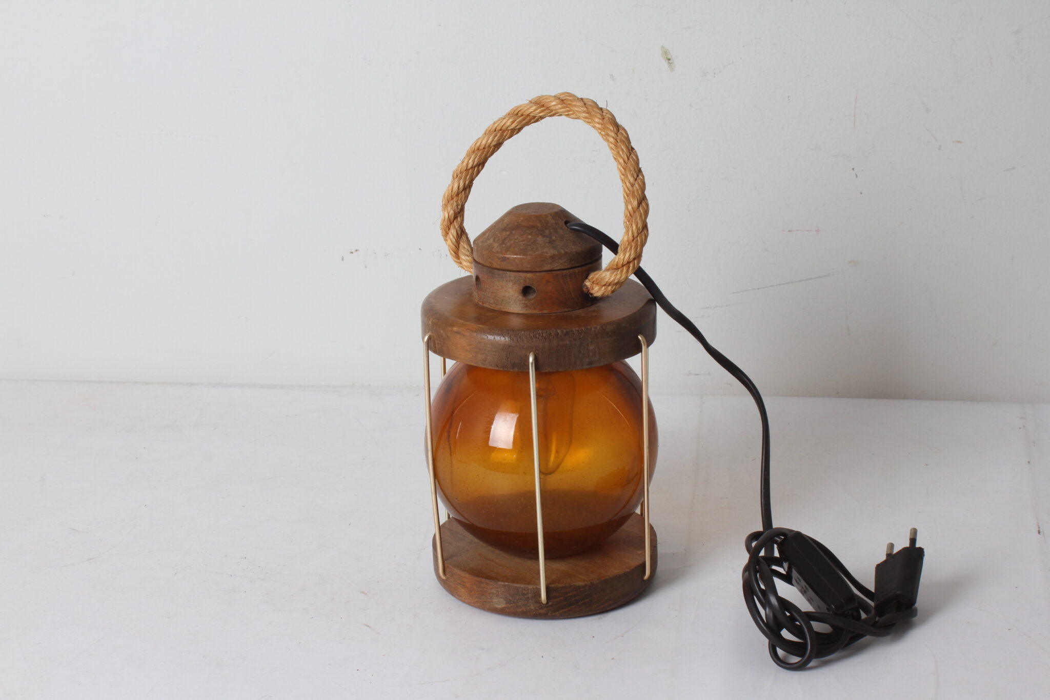 Lampe de table vintage – Image 2