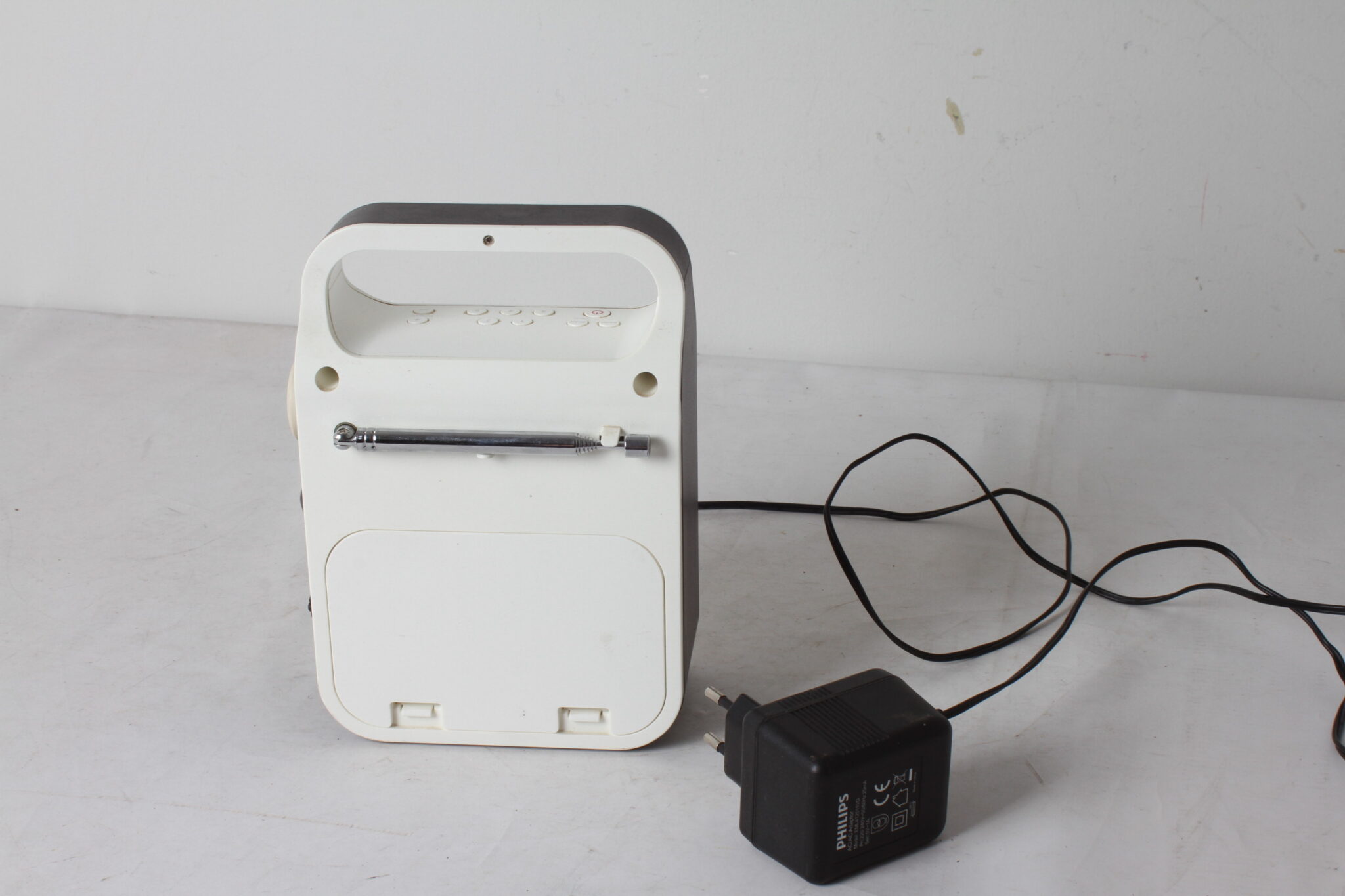 Radio Philips - AE2600W – Image 3