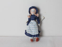 Poupée en porcelaine - Cleo